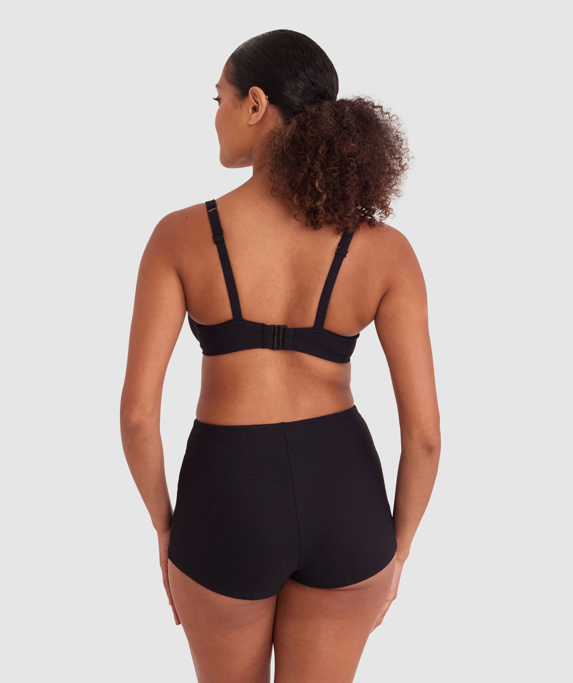 Cassie Shortie - Black