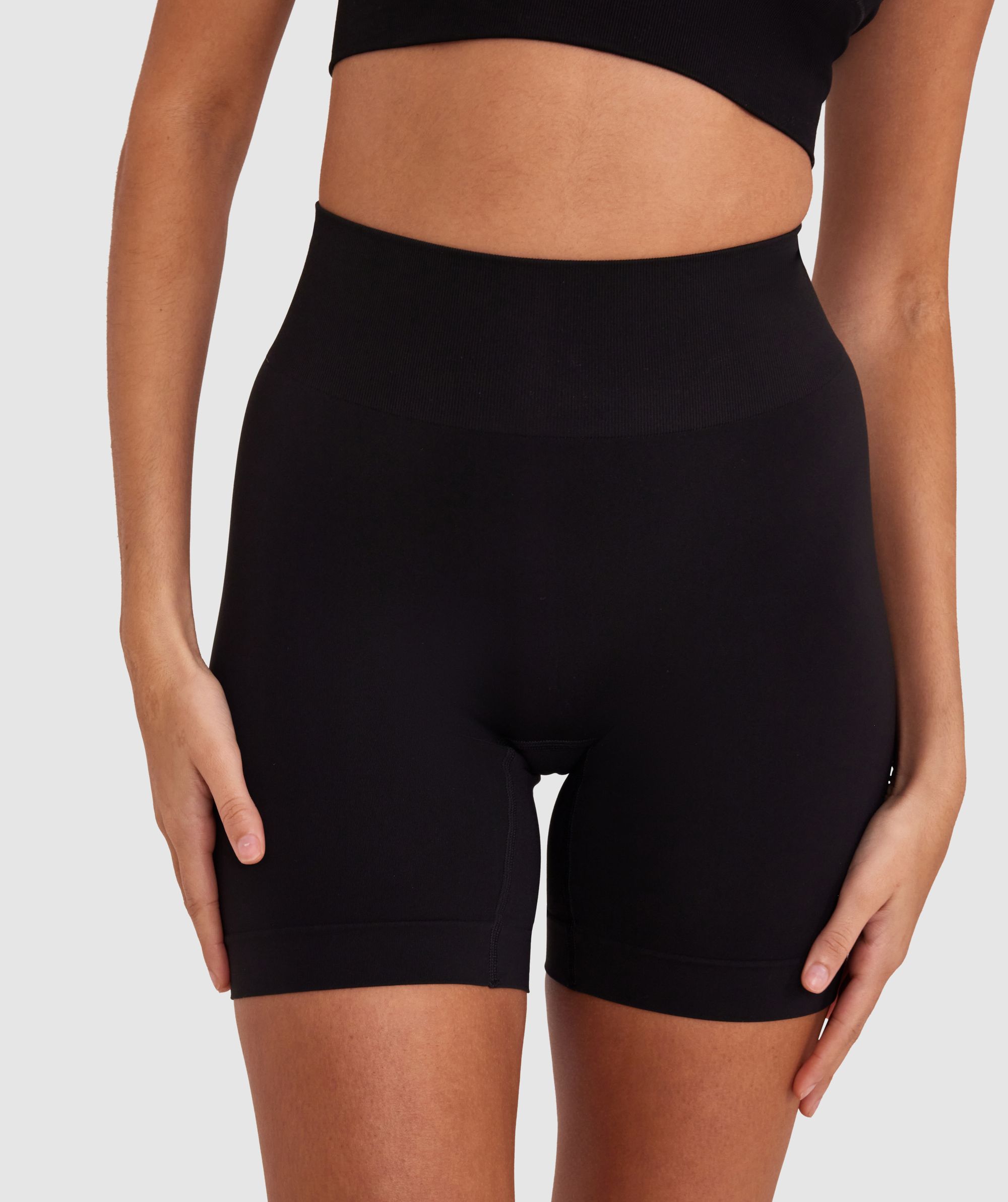 Base Layers Short - Black