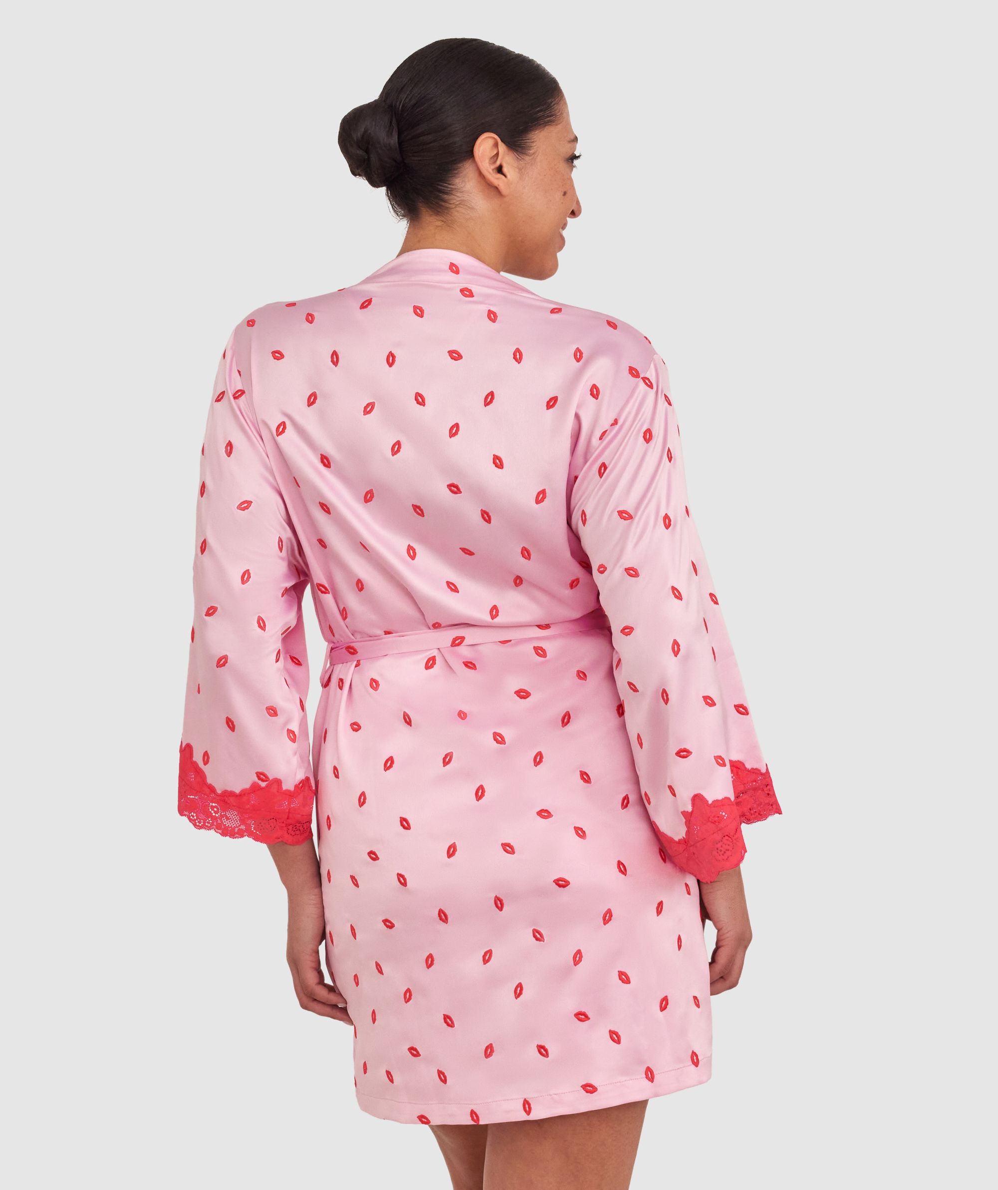 Angelica Kisses Short Wrap - Print/Pink